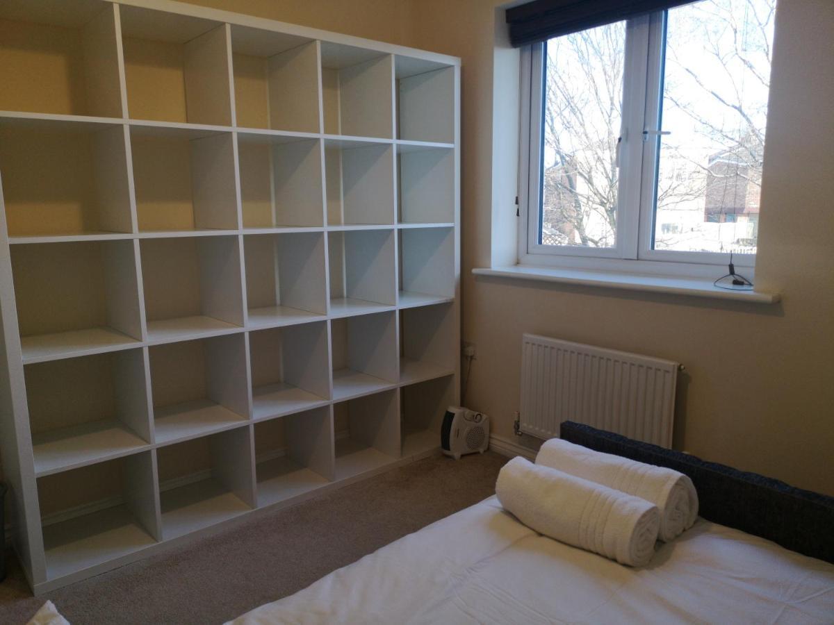 Apartment Nightingale Gardens - 4 Bed Detached House -